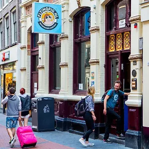 Flying Pig Downtown Albergue